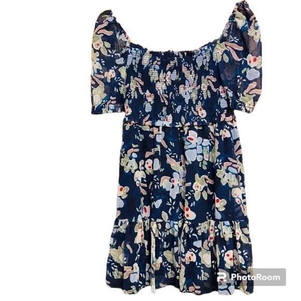 ✨Aritzia Wilfred Laken Smocked Floral Ruffle Mini Dress✨